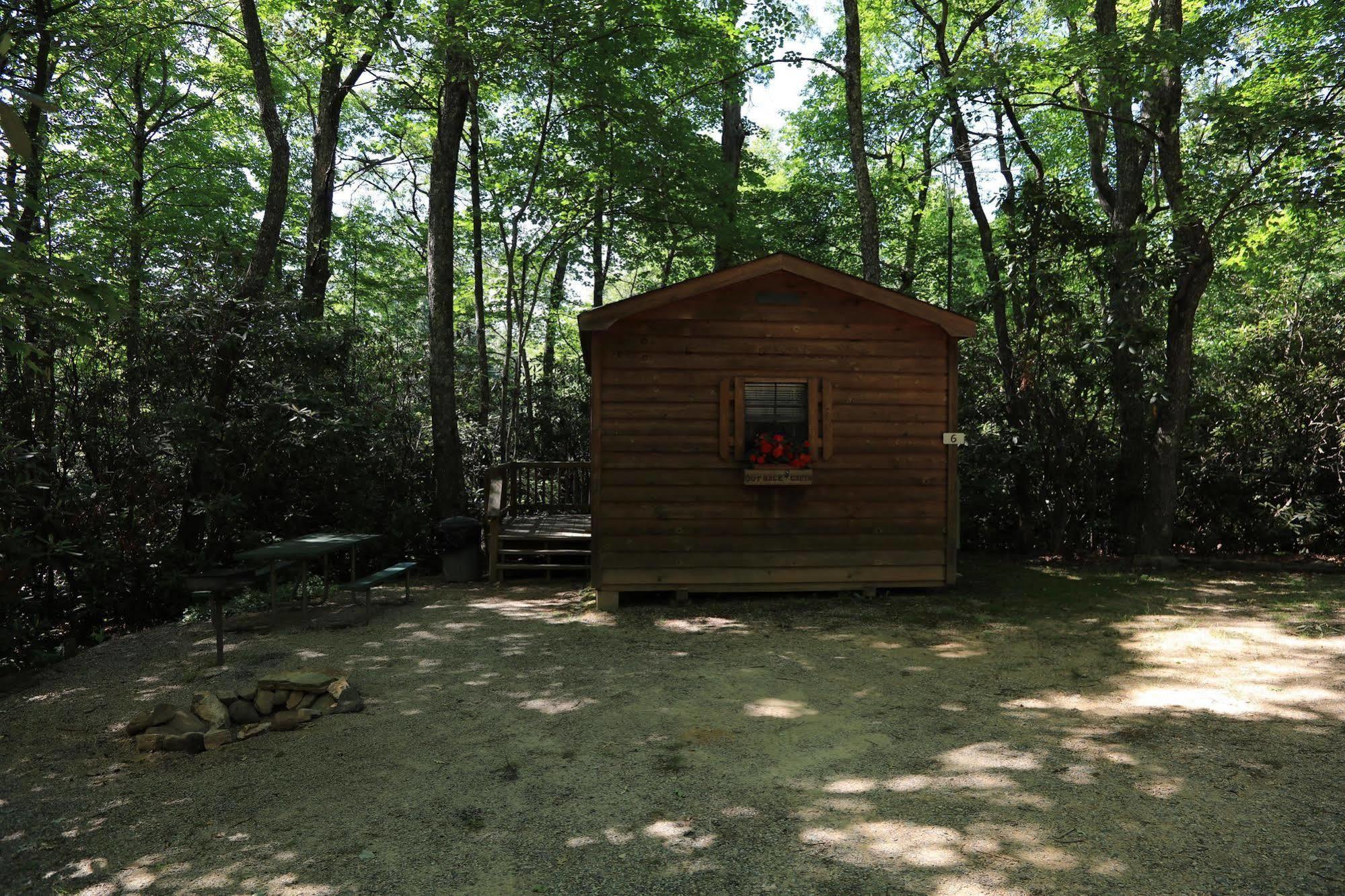 Campground, Rv Park, And Campeggio 2*