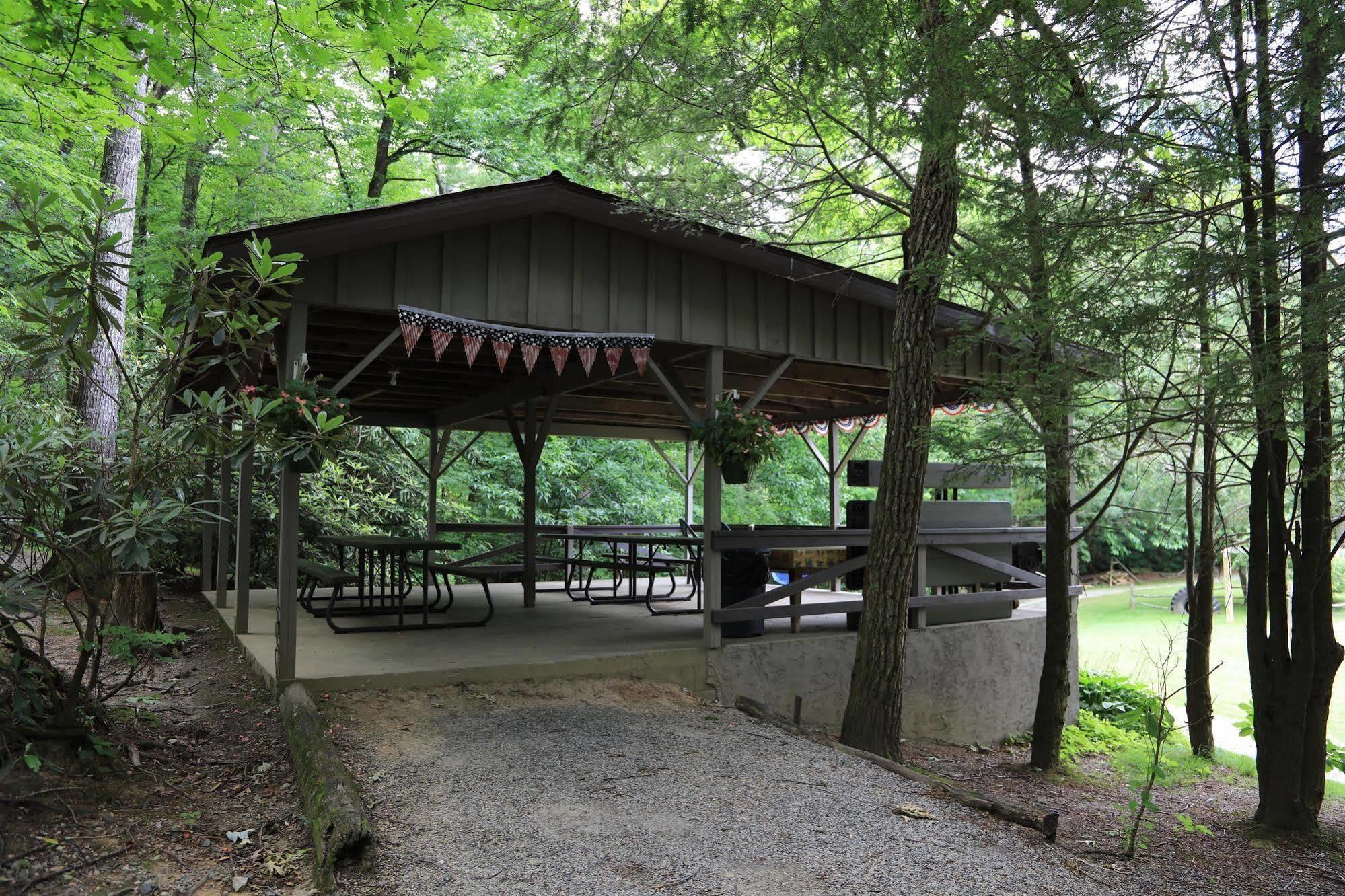Campground, Rv Park, And Campsite Linville Falls